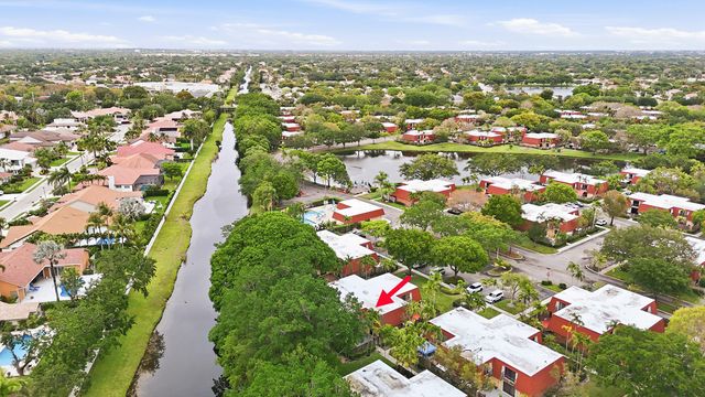 9972 NW 6th Court, Plantation, FL 33324