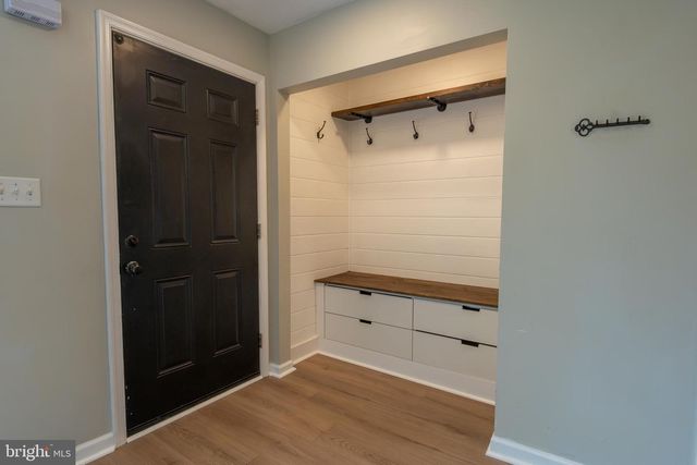 111 CANBERRA CT, Reading, PA 19608