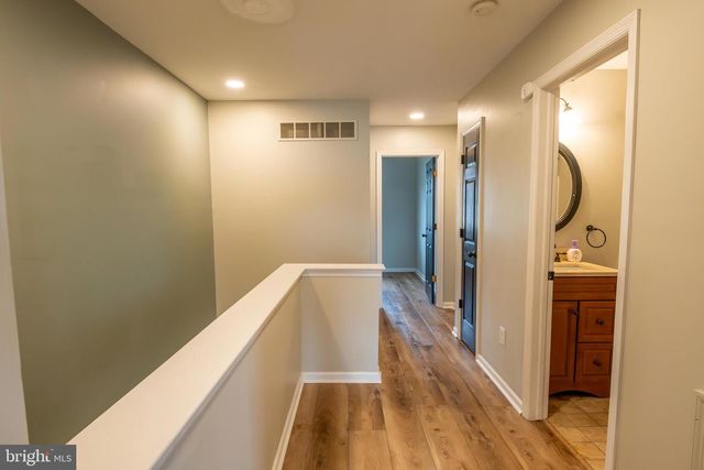 111 CANBERRA CT, Reading, PA 19608
