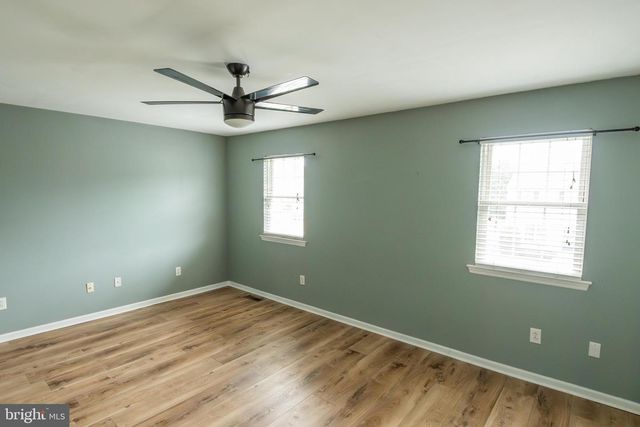 111 CANBERRA CT, Reading, PA 19608