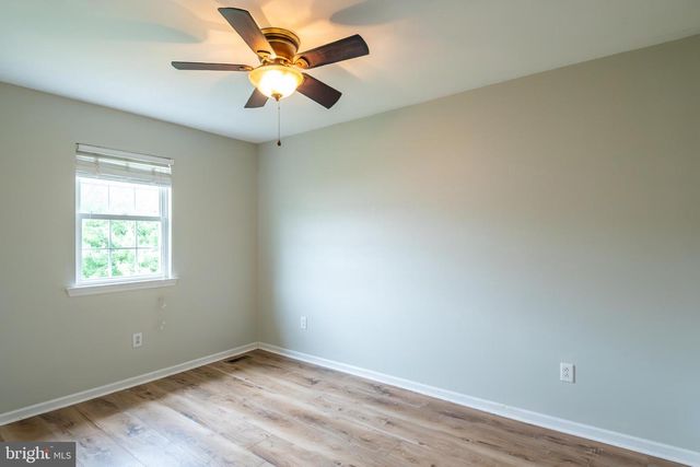 111 CANBERRA CT, Reading, PA 19608
