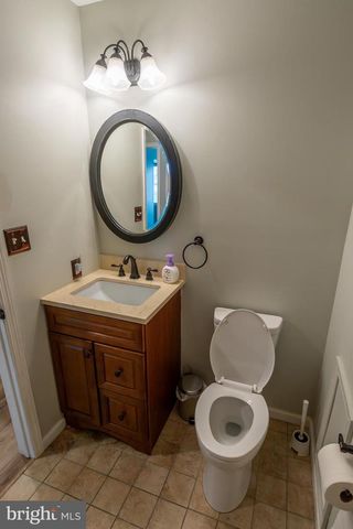 111 CANBERRA CT, Reading, PA 19608