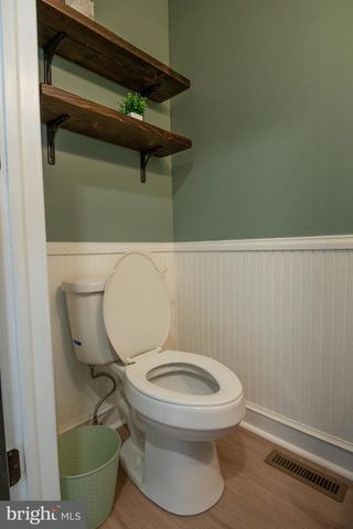 111 CANBERRA CT, Reading, PA 19608