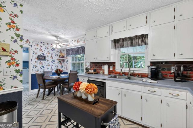 2868 Hickory Lane, Snellville, GA 30078