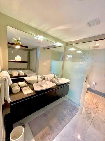 200 BISCAYNE BLVD WAY 4310, Miami, FL 33131