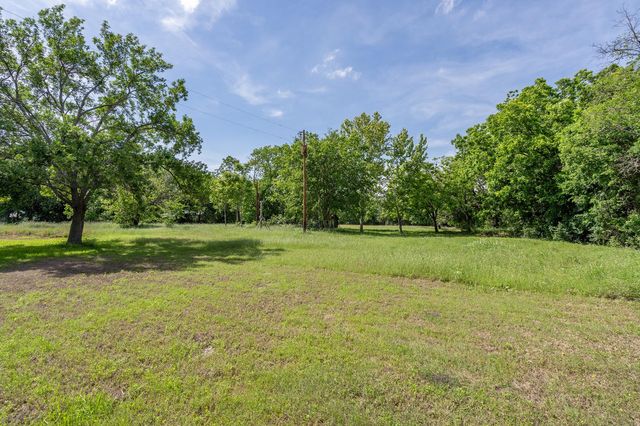 700 Main ST, Liberty Hill, TX 78642