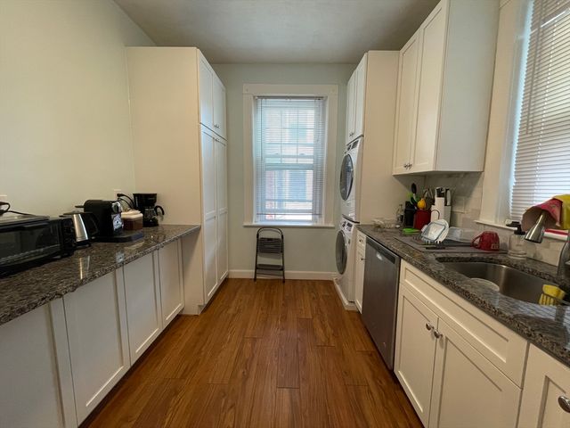 5 Spofford St 11, Boston, MA 02134