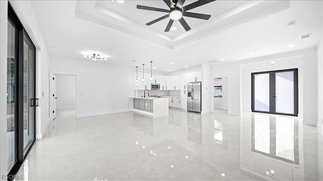 1941 NE 15th ST, Cape Coral, FL 33909