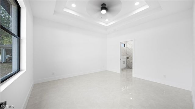 1941 NE 15th ST, Cape Coral, FL 33909