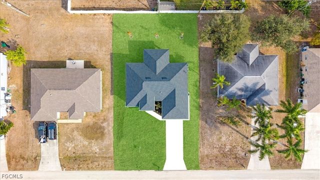 1941 NE 15th ST, Cape Coral, FL 33909