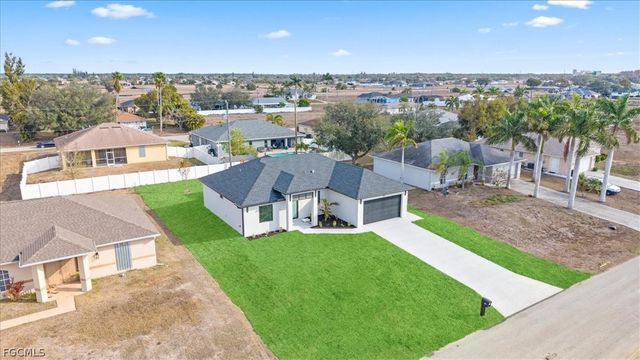 1941 NE 15th ST, Cape Coral, FL 33909