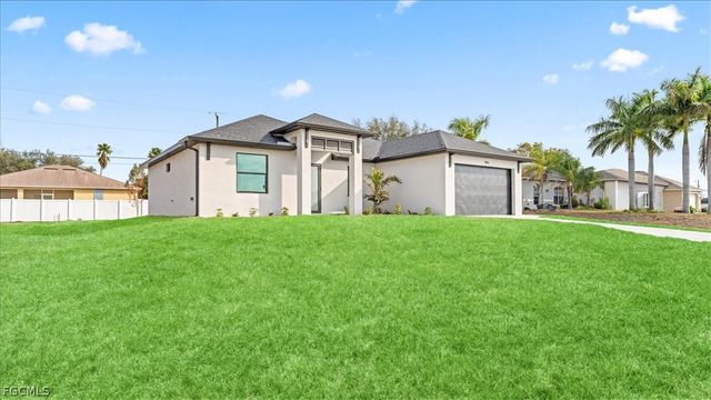 1941 NE 15th ST, Cape Coral, FL 33909