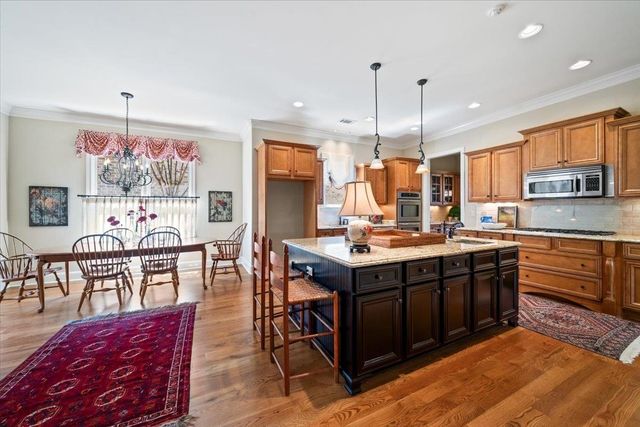 1824 WELLSLEY DR, Germantown, TN 38139