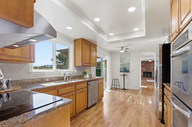 1006 Shadow Brook Drive, San Jose, CA 95120