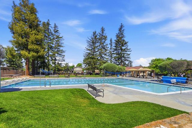 1006 Shadow Brook Drive, San Jose, CA 95120