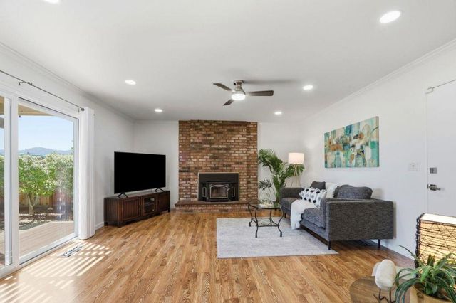 1006 Shadow Brook Drive, San Jose, CA 95120