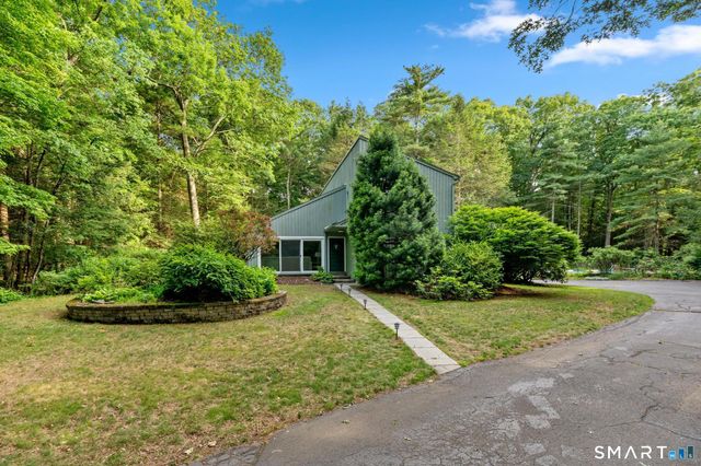 12 Linda Lane, Simsbury, CT 06070