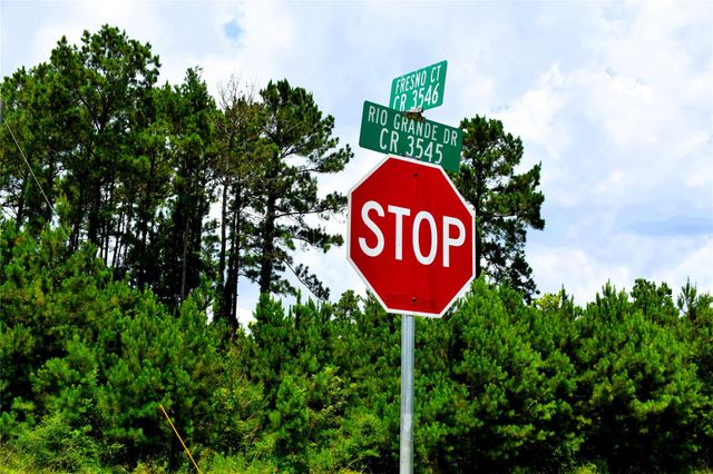 238 County Road 3545, Cleveland, TX 77327