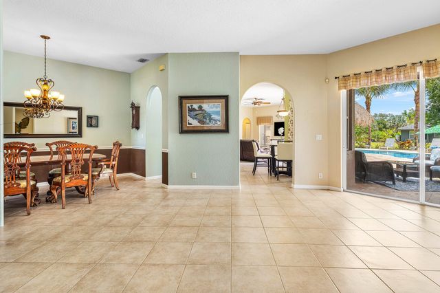 13615 61st Lane N, West Palm Beach, FL 33412