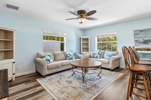13615 61st Lane N, West Palm Beach, FL 33412