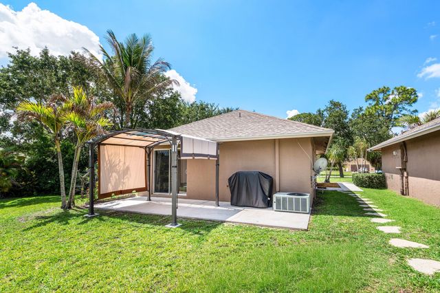 13615 61st Lane N, West Palm Beach, FL 33412