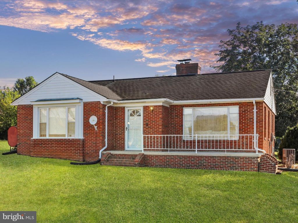 3634 N EAST SIDE, Elkton, VA 22827