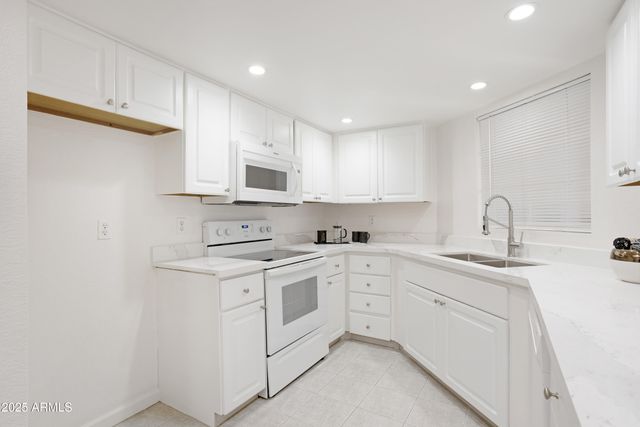 4850 E DESERT COVE Avenue 240, Scottsdale, AZ 85254