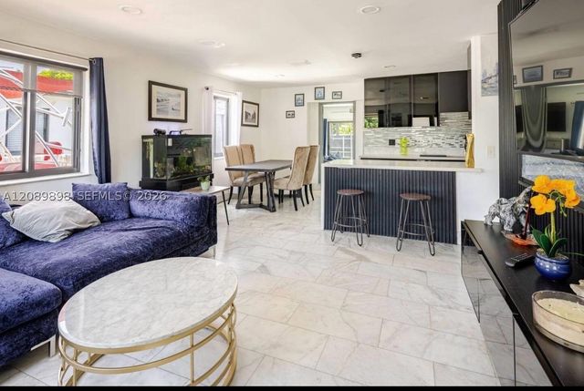 961 NE 155th Ter, North Miami Beach, FL 33162