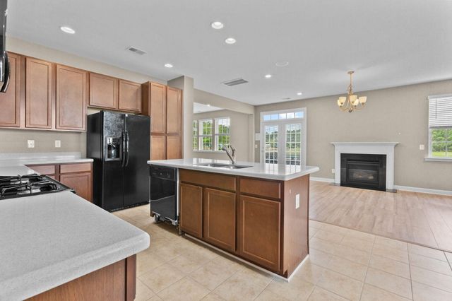 121 Lindera Preserve Boulevard, Summerville, SC 29486