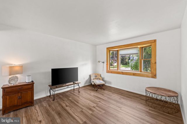 228 WOODS DRIVE, Mechanicsburg, PA 17050