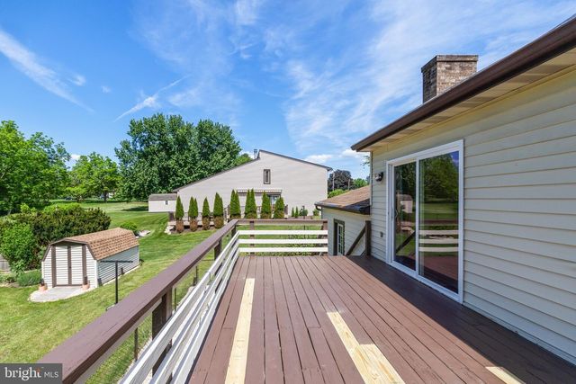 228 WOODS DRIVE, Mechanicsburg, PA 17050