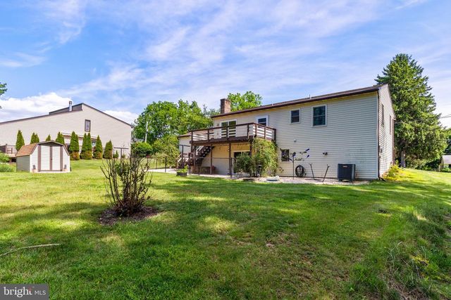 228 WOODS DRIVE, Mechanicsburg, PA 17050