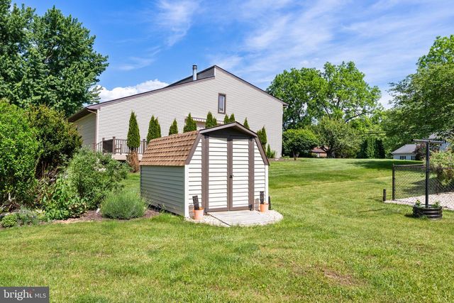 228 WOODS DRIVE, Mechanicsburg, PA 17050