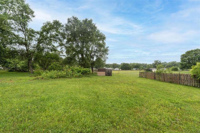 430 N Blue Creek Road, Benton Harbor, MI 49022