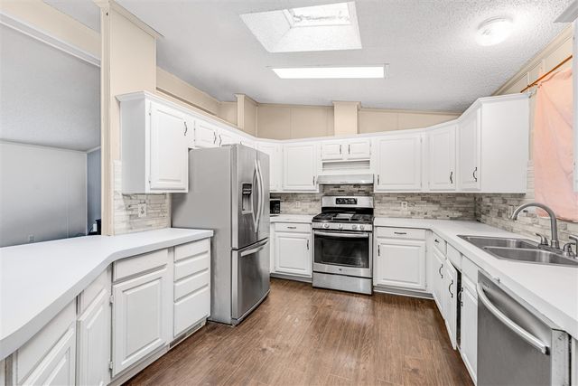 430 N Blue Creek Road, Benton Harbor, MI 49022