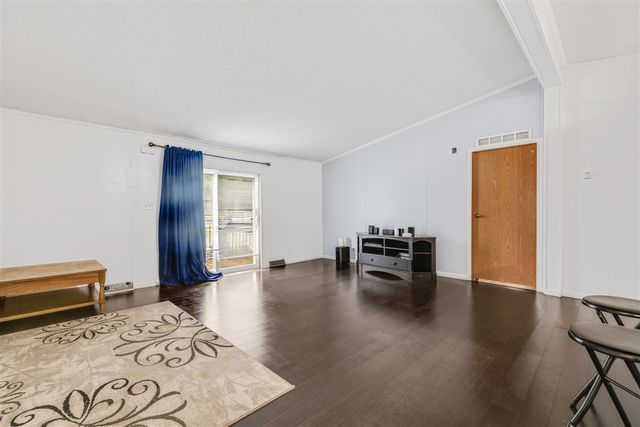 430 N Blue Creek Road, Benton Harbor, MI 49022