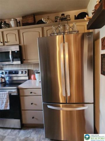 2735 Upstream Farm Road, Forks Twp, PA 18040