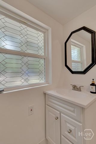 236 W Magnolia Avenue, Savannah, GA 31419