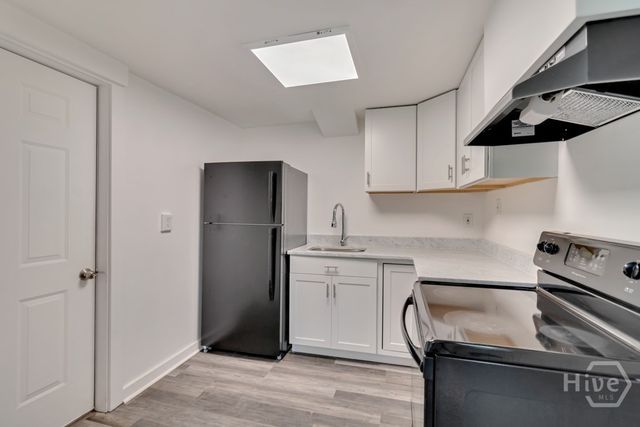 236 W Magnolia Avenue, Savannah, GA 31419