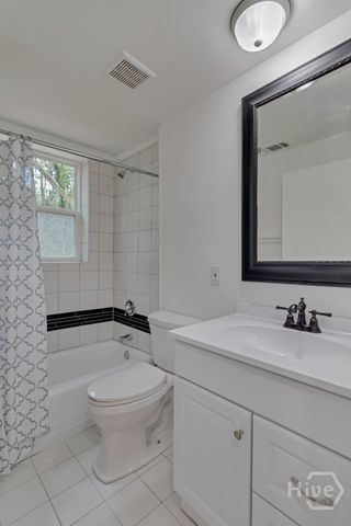 236 W Magnolia Avenue, Savannah, GA 31419