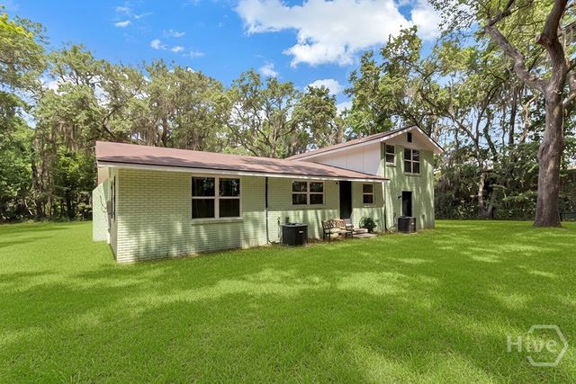 236 W Magnolia Avenue, Savannah, GA 31419