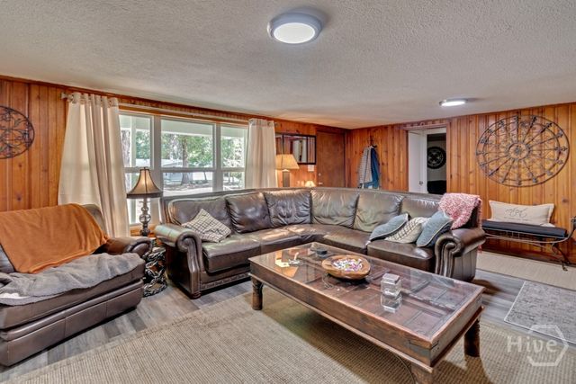 236 W Magnolia Avenue, Savannah, GA 31419