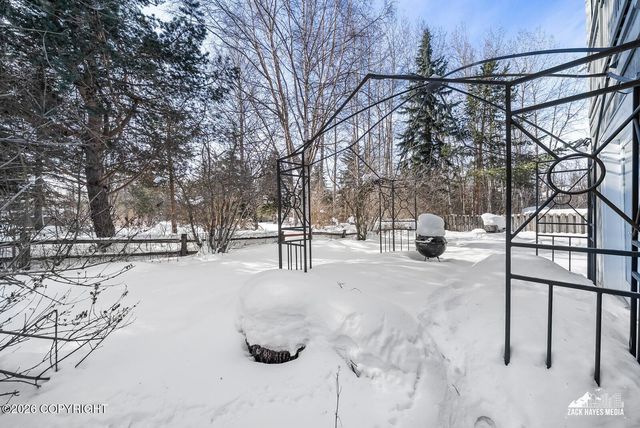 3664 Mirage Circle, Anchorage, AK 99504