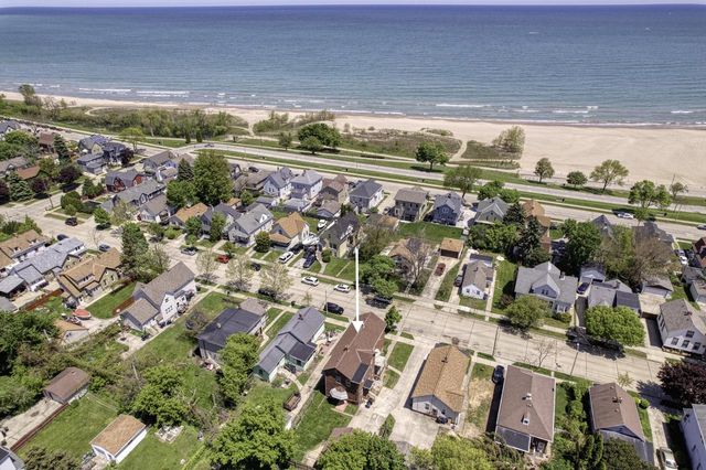 1738 Chatham STREET, Racine, WI 53402