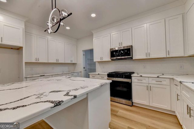 9135 Fox Trail Lane, Gainesville, GA 30506