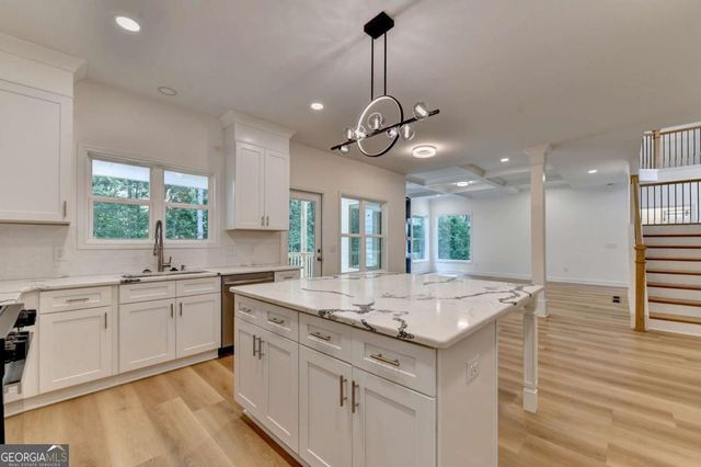 9135 Fox Trail Lane, Gainesville, GA 30506