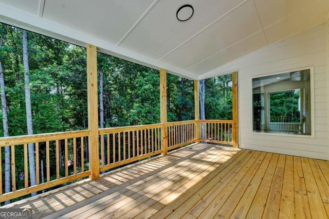 9135 Fox Trail Lane, Gainesville, GA 30506
