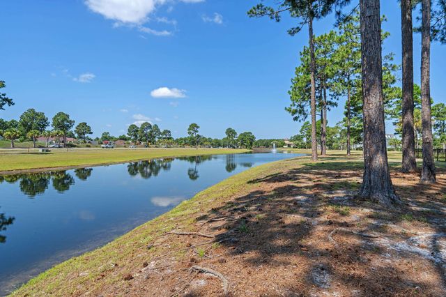 438 Seabury Ln., Myrtle Beach, SC 29579