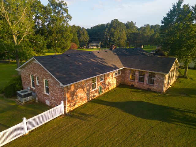 204 Greenbriar Ave, Shelbyville, TN 37160