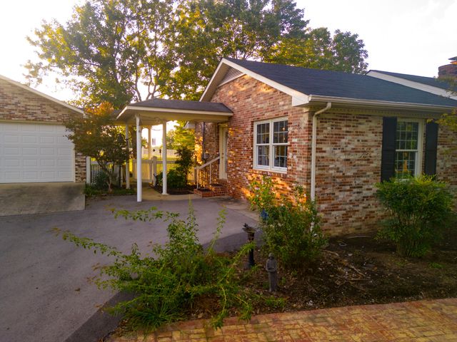 204 Greenbriar Ave, Shelbyville, TN 37160